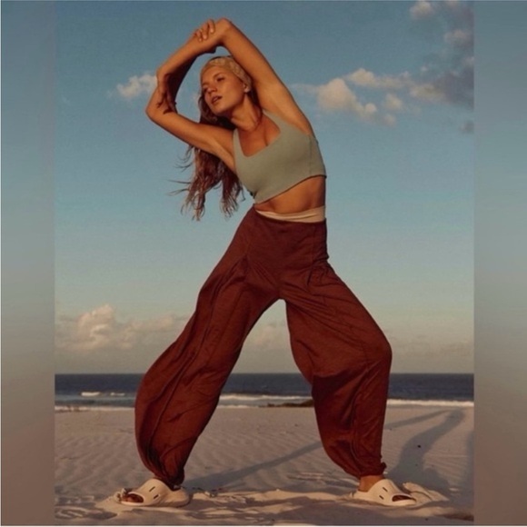 FP Movement Find Your Flow SET - NEW! - Picture 1 of 12